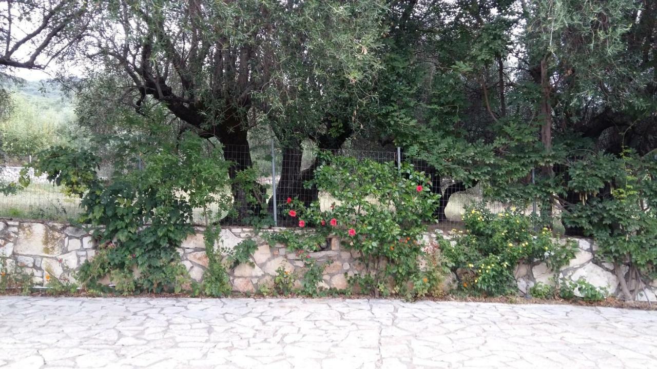 The Stone House-Zacharatos Nikolaos Villa Pouláta Exterior foto