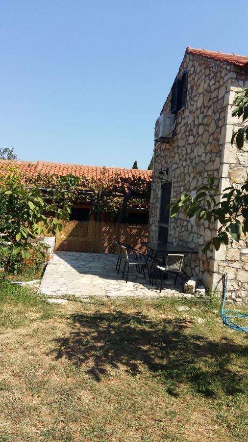 The Stone House-Zacharatos Nikolaos Villa Pouláta Exterior foto
